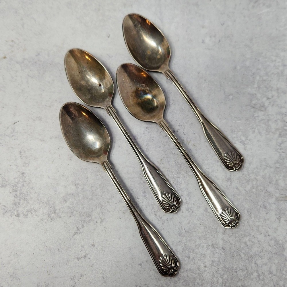 4 Vintage Tea Spoons Teaspoons COVENTRY SHELL Retroneu Silverplate Teaspoons